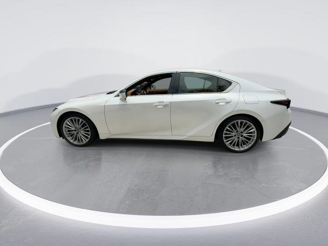 2025 Lexus IS 300 300