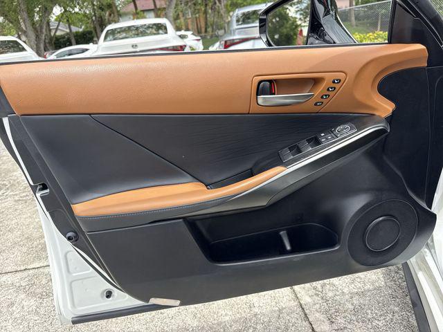 2025 Lexus IS 300 300