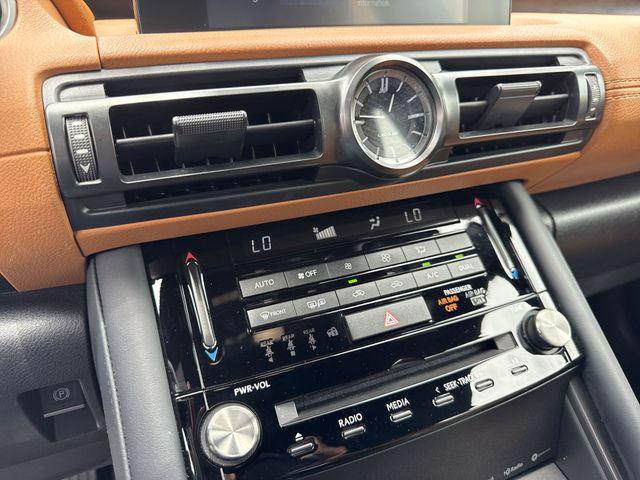 2025 Lexus IS 300 300