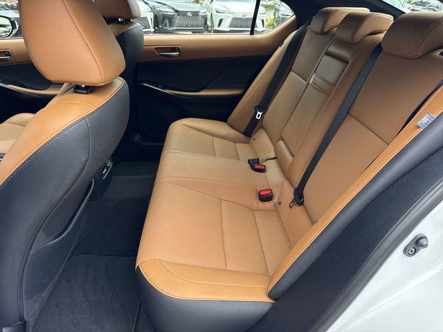2025 Lexus IS 300 300