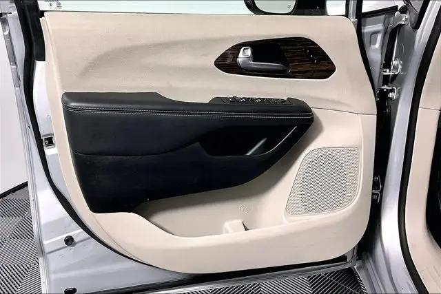 2024 Chrysler Pacifica Limited