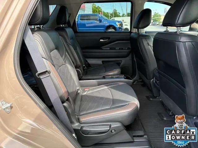 2024 Nissan Pathfinder Platinum 4WD