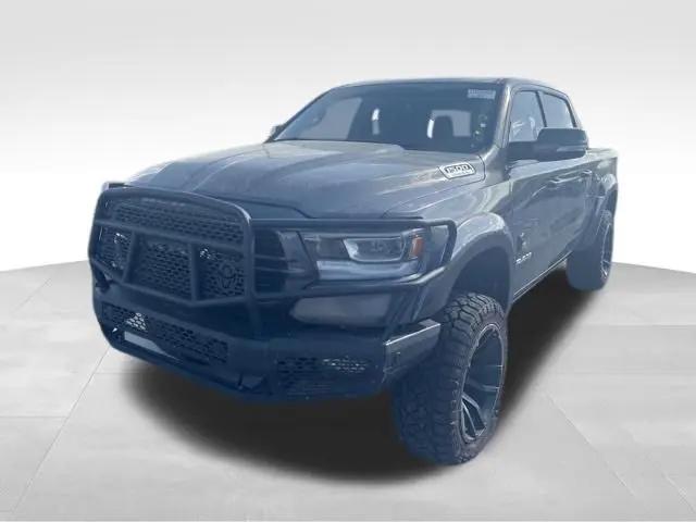 2020 Ram 1500 Big Horn Crew Cab 4x4 5'7" Box