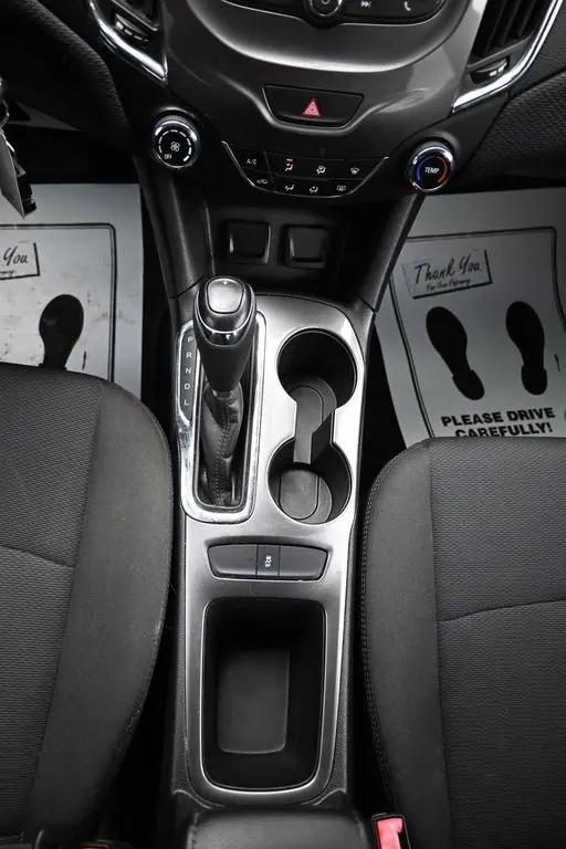 2017 Chevrolet Cruze LT Auto