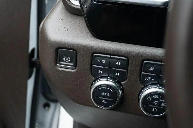 2025 GMC Sierra 1500 4WD Crew Cab Short Box SLT
