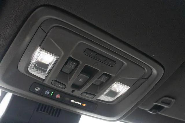 2025 GMC Sierra 1500 4WD Crew Cab Short Box SLT