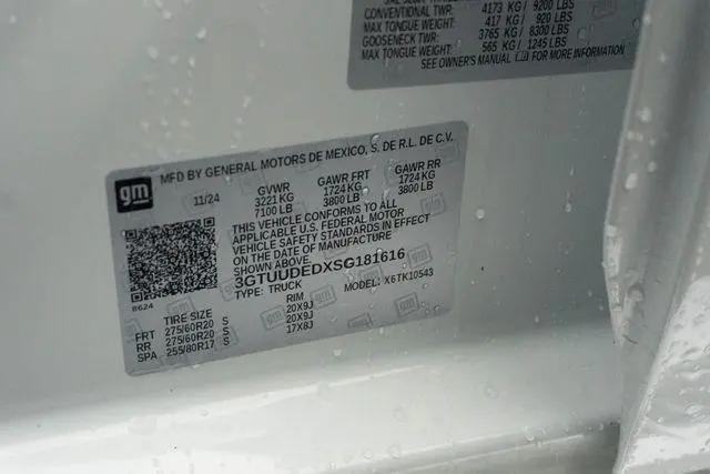 2025 GMC Sierra 1500 4WD Crew Cab Short Box SLT