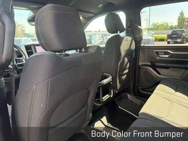2022 Ram 1500 Big Horn Crew Cab 4x4 5'7" Box