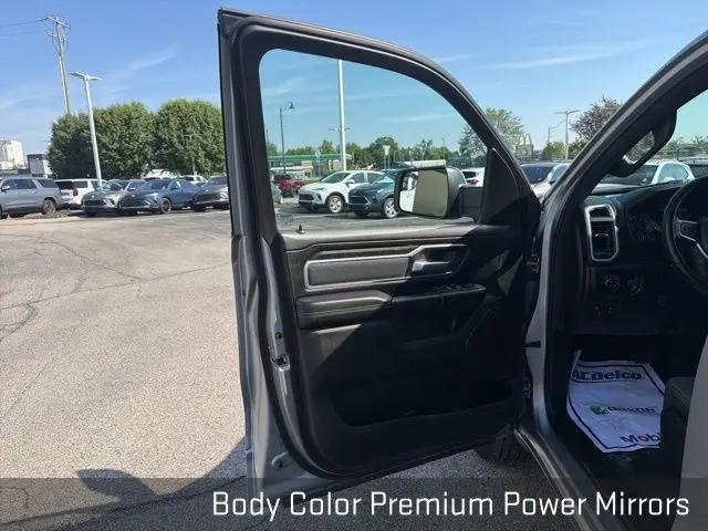 2022 Ram 1500 Big Horn Crew Cab 4x4 5'7" Box