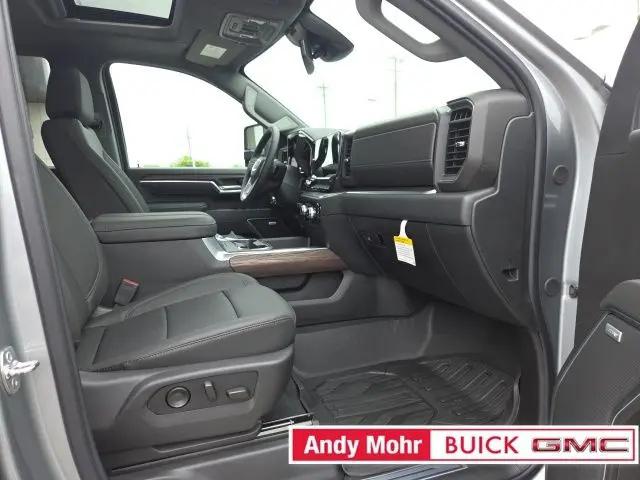 2026 GMC Sierra 3500HD Crew Cab, Long Bed, SLT Dual Rear Wheel, 4WD