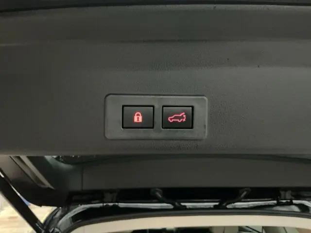 2023 Subaru Ascent Limited 8-Passenger