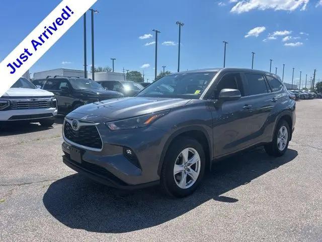 2024 Toyota Highlander LE