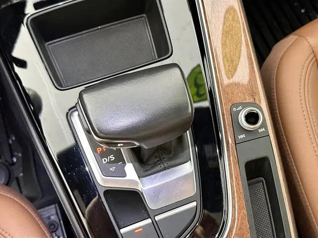 2023 Audi A4 Premium 40 TFSI quattro S tronic