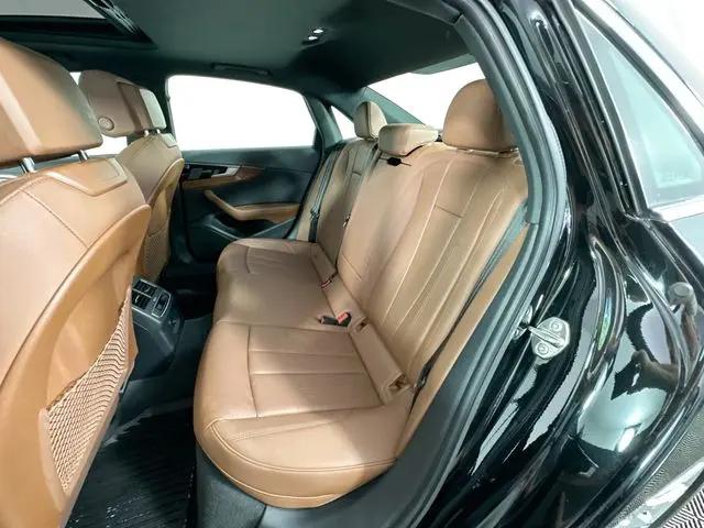 2023 Audi A4 Premium 40 TFSI quattro S tronic