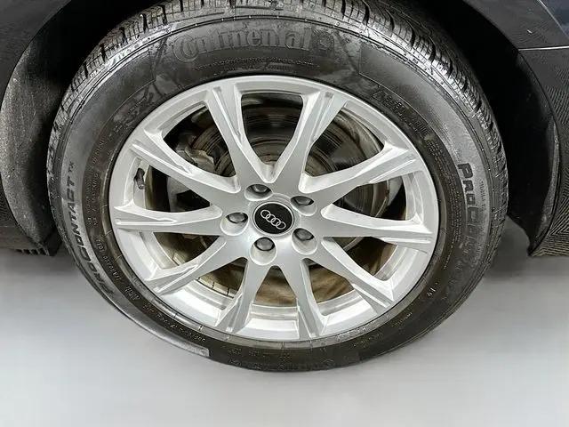 2023 Audi A4 Premium 40 TFSI quattro S tronic