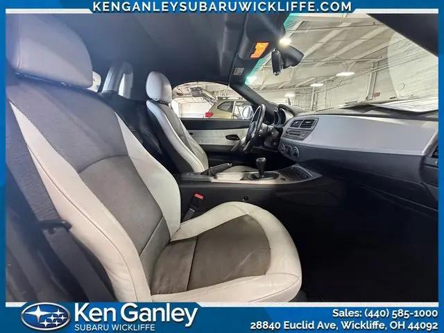 2004 BMW Z4 2.5i