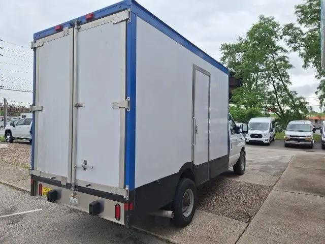 2023 Ford E-350 Cutaway Base