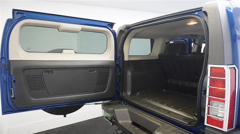 2009 HUMMER H3 Alpha