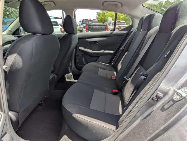2024 Nissan Sentra SV Xtronic CVT