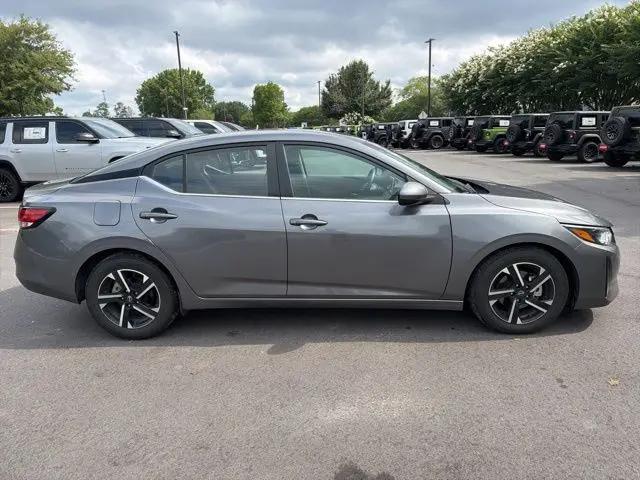 2024 Nissan Sentra SV Xtronic CVT