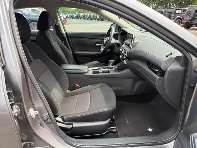 2024 Nissan Sentra SV Xtronic CVT