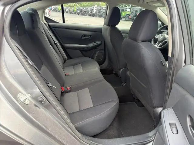 2024 Nissan Sentra SV Xtronic CVT