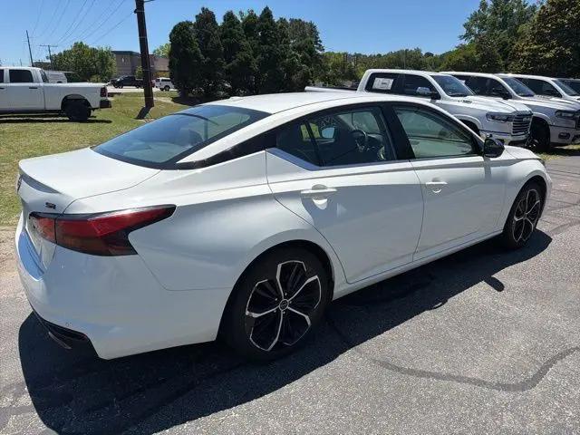 2024 Nissan Altima SR FWD