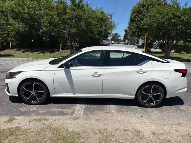 2024 Nissan Altima SR FWD
