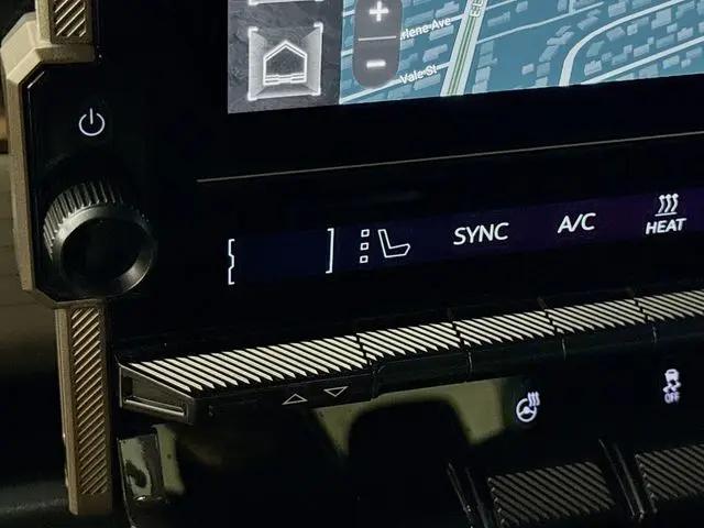 2025 GMC HUMMER EV e4WD 2X