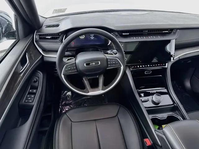 2026 Jeep Grand Cherokee L 85th Anniversary Edition