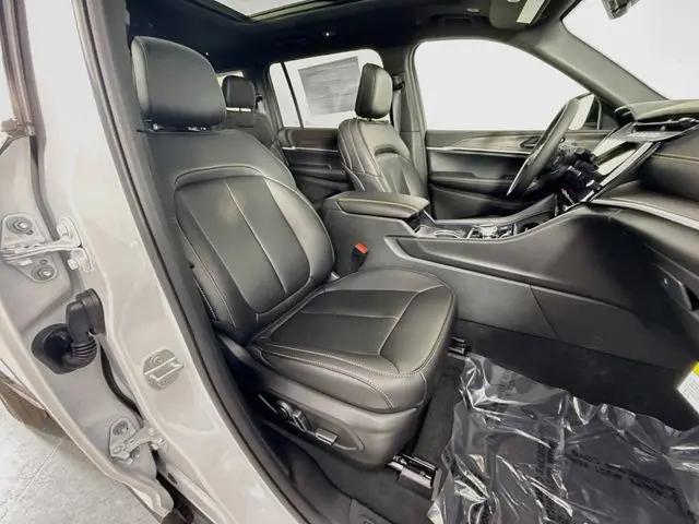 2026 Jeep Grand Cherokee L 85th Anniversary Edition
