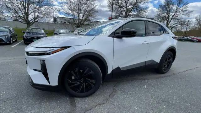2026 Toyota C-HR SE