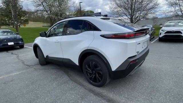 2026 Toyota C-HR SE
