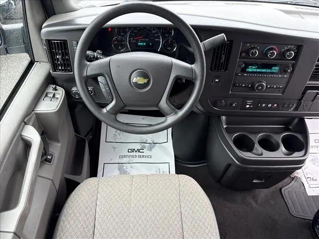 2025 Chevrolet Express Passenger RWD 3500 Extended Wheelbase LT