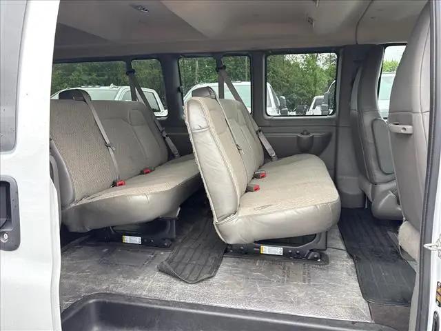 2025 Chevrolet Express Passenger RWD 3500 Extended Wheelbase LT