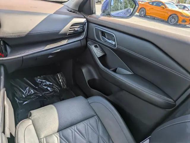 2023 Nissan Rogue Platinum FWD