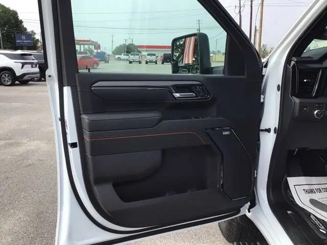 2026 GMC Sierra 2500HD Crew Cab, Standard Bed, AT4, 4WD