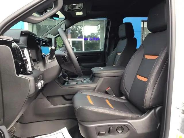 2026 GMC Sierra 2500HD Crew Cab, Standard Bed, AT4, 4WD
