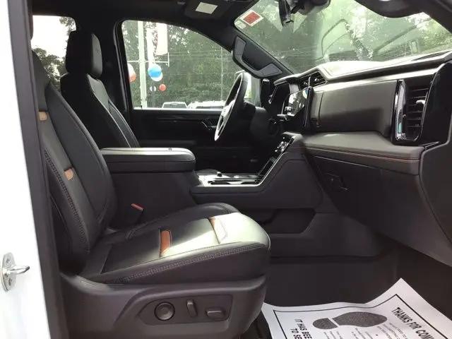 2026 GMC Sierra 2500HD Crew Cab, Standard Bed, AT4, 4WD