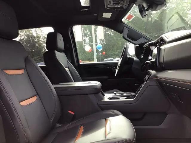 2026 GMC Sierra 2500HD Crew Cab, Standard Bed, AT4, 4WD