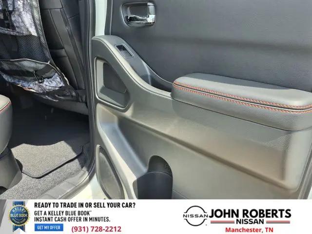 2025 Nissan Frontier Crew Cab PRO-4X 4x4