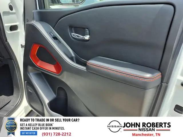 2025 Nissan Frontier Crew Cab PRO-4X 4x4