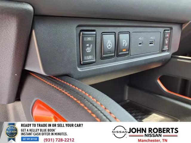 2025 Nissan Frontier Crew Cab PRO-4X 4x4