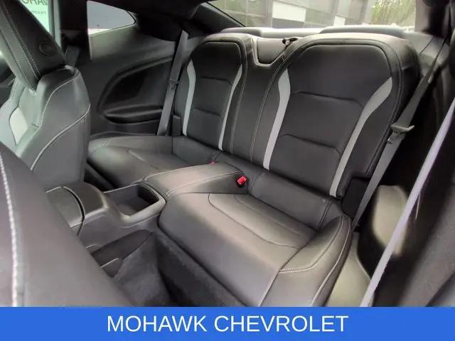 2022 Chevrolet Camaro RWD Coupe LT1