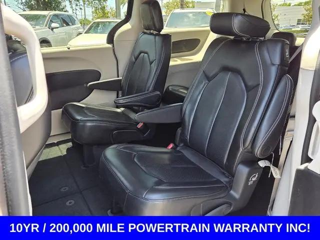 2023 Chrysler Pacifica Touring L
