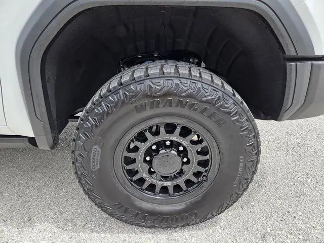2026 GMC Sierra 2500HD Crew Cab, Standard Bed, AT4X, 4WD