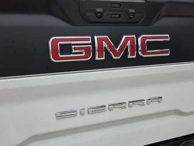 2026 GMC Sierra 2500HD Crew Cab, Standard Bed, AT4X, 4WD