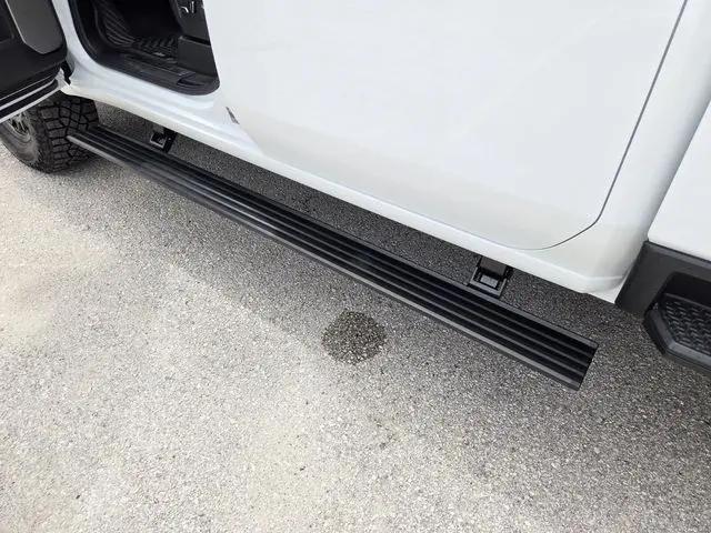 2026 GMC Sierra 2500HD Crew Cab, Standard Bed, AT4X, 4WD