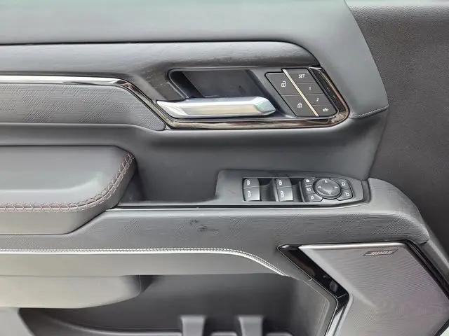 2026 GMC Sierra 2500HD Crew Cab, Standard Bed, AT4X, 4WD