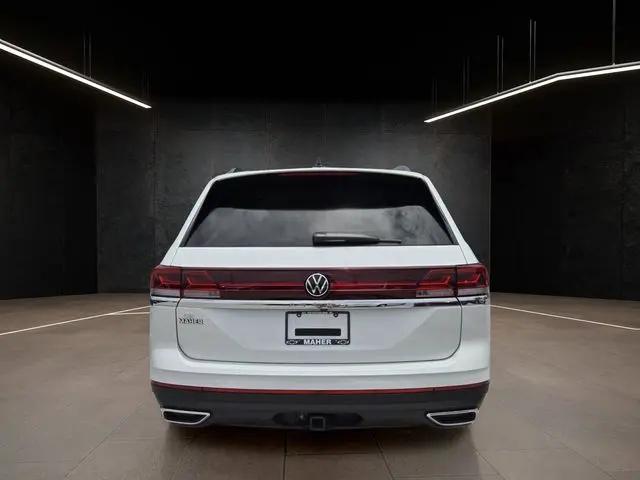 2026 Volkswagen Atlas SE with Technology